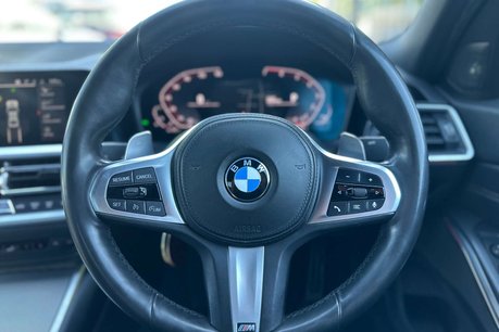 BMW 3 Series 2.0 320i M Sport Auto 4dr 31
