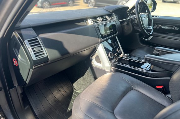Land Rover Range Rover 3.0 SDV6 VOGUE AUTO 38