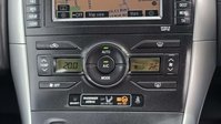 Toyota Auris 1.8 VVT-h T Spirit Hatchback 5dr Petrol Hybrid CVT Euro 5 (s/s) (136 ps) 29