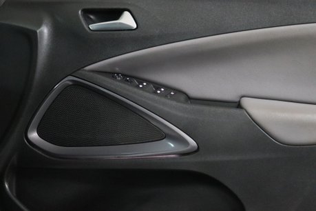 Vauxhall Crossland X TECH LINE NAV 36