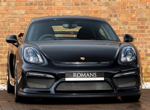 Porsche Cayman GT4 1