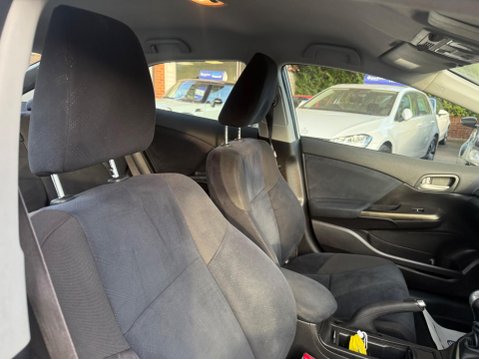 Honda Civic 1.8 i-VTEC ES Euro 5 (s/s) 5dr 20