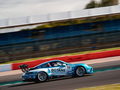Octane Finance backed Harry King reasserts authority on Porsche Carrera Cup GB