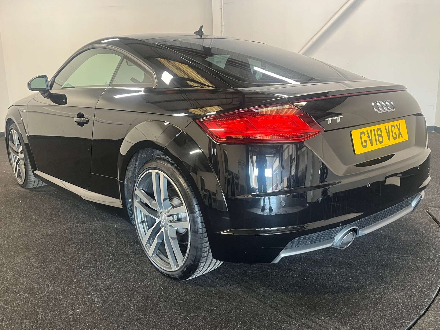 2018 Audi TT — image 2
