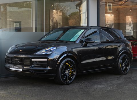Porsche Cayenne TURBO 2
