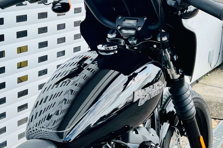 Harley-Davidson Street Dyna Street Bob 1745 9