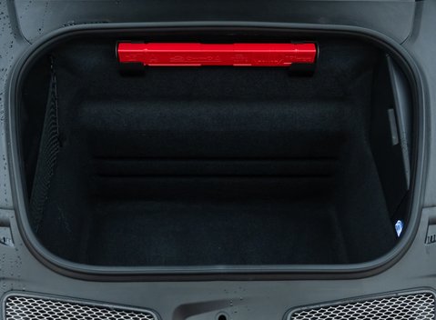 Porsche 911 GT3 TOURING (992) 39