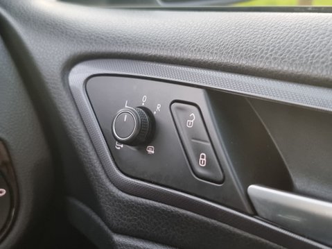 Volkswagen Golf R LINE EDITION TDI BLUEMOTION TECHNOLOGY 44