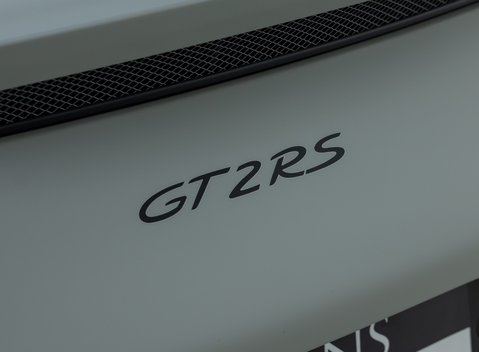 Porsche 911 GT2 RS (991) 45