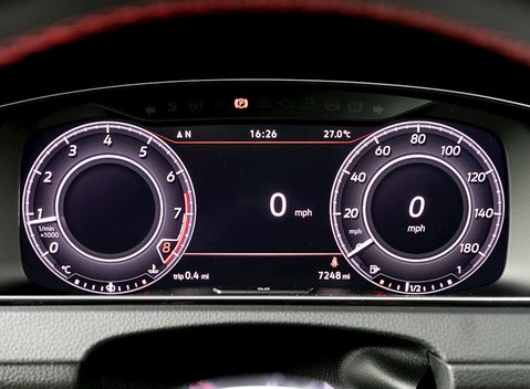 Volkswagen Golf GTI 14