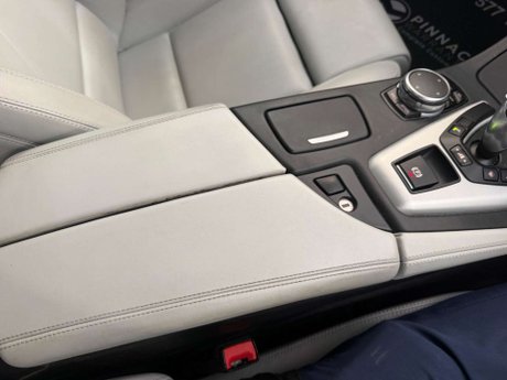 BMW M5 4.4 V8 DCT Euro 6 (s/s) 4dr 11