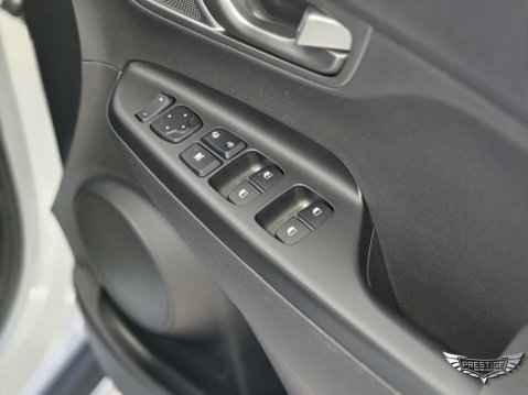 Hyundai KONA 39kWh SE Auto 5dr (10.5kW Charger) 83