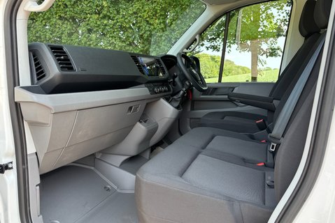 MAN TGE 3.160 Lwb Curtain Side Truck - Air Con / Cruise / 3.5t Towing 13