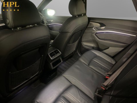 Audi Q8 55 Black Edition SUV 5dr Electric Auto quattro 114kWh (11kW Charger) (408 p 19