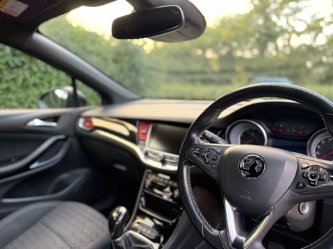 Vauxhall Astra 1.4 Astra SRi Nav T 5dr 19