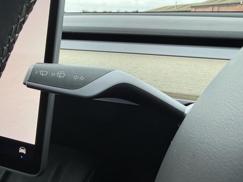 Tesla Model Y (Dual Motor) Long Range SUV 5dr Electric Auto 4WDE (384 bhp) 38