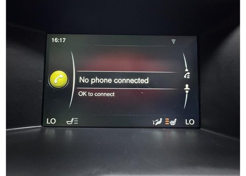 Volvo XC60 2.4 D5 SE Lux Nav SUV 5dr Diesel Auto AWD Euro 6 (s/s) (220 ps) 69