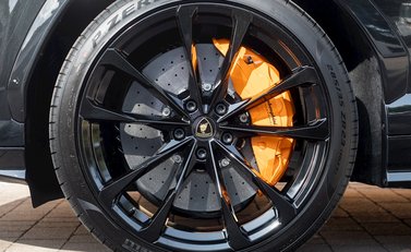 Lamborghini Urus 10