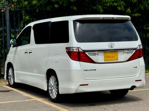 Toyota Vellfire G Edition V6 Sunroof 34