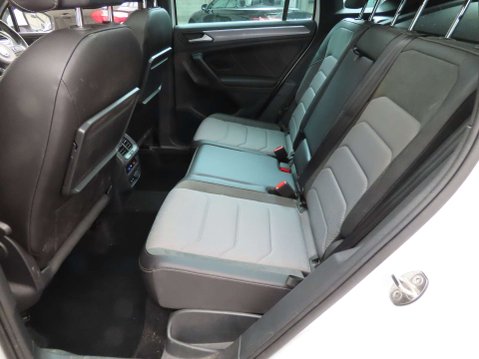 Volkswagen Tiguan 2.0 Tiguan R-Line Tech TDI 5dr 9