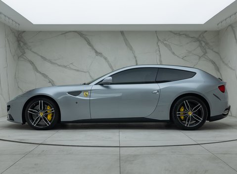 Ferrari FF 5