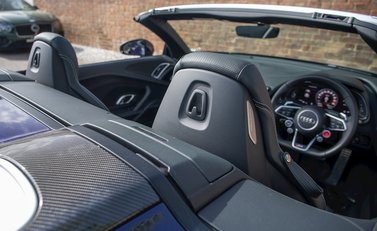 Audi R8 V10 Spyder 17