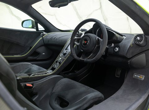 McLaren 675LT 10