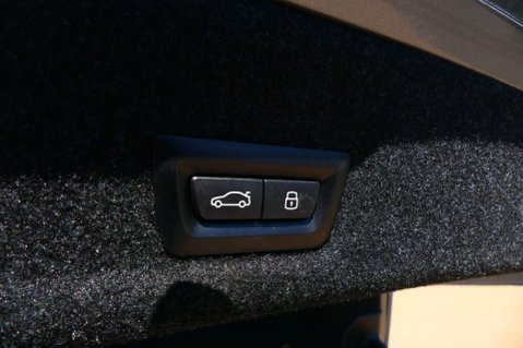 BMW 3 Series 2.0 320i M Sport Auto 4dr 20