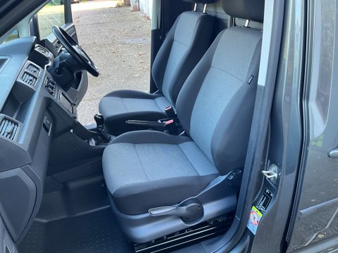 Volkswagen Caddy C20 TDI HIGHLINE 11