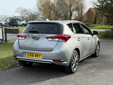 Toyota Auris VVT-I EXCEL HYBRID AUTO 27