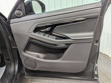 Land Rover Range Rover Evoque 2.0 Range Rover Evoque SE D Auto 4WD 5dr 40