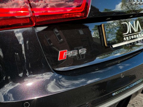 Audi RS6 4.0 RS 6 Performance TFSI Quattro Auto 4WD 5dr 35