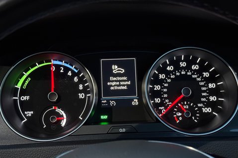 Volkswagen e-Golf E-GOLF - 12 MONTHS MOT -APPLE CAR PLAY  50