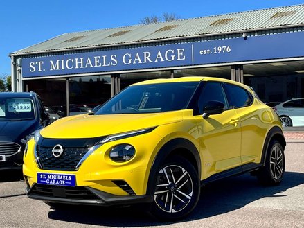 Nissan Juke 1.6 Juke N-Connecta HEV CVT 5dr