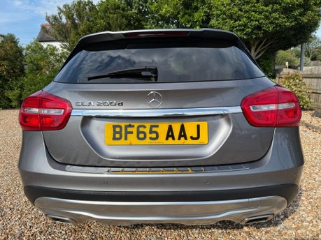 Mercedes-Benz GLA 2.1 GLA200d Sport (Premium) 7G-DCT Euro 6 (s/s) 5dr 9