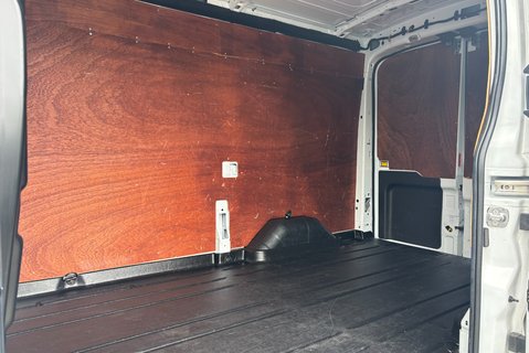 Ford Transit 350 Rwd 130ps Trend Panel Van with Air Conditioning 9
