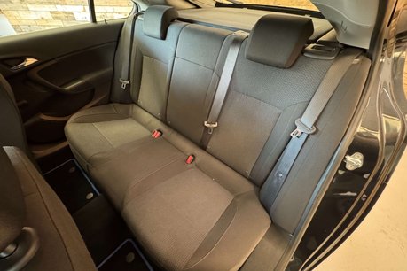 Vauxhall Insignia 2.0 CDTi ecoFLEX Design Hatchback 5dr Diesel Manual Euro 5 (s/s) (140 ps) 14