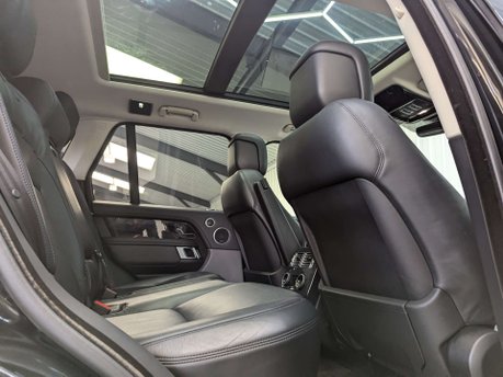 Land Rover Range Rover 4.4 Range Rover Vogue SE SDV8 Auto 4WD 5dr 61