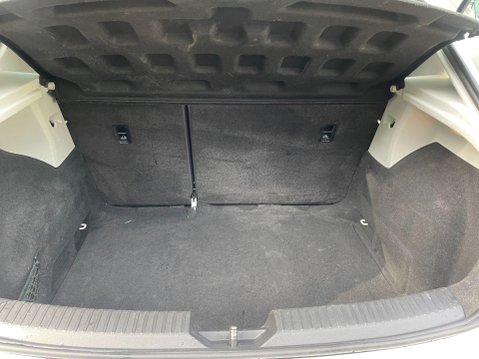 SEAT Leon 1.2 TSI SE Dynamic Technology Euro 6 (s/s) 5dr 12