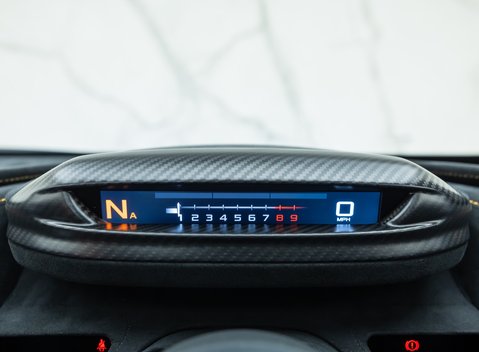 McLaren 765LT Spider 25