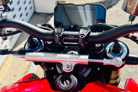 Ducati Streetfighter V4 Streetfighter V4 S 12
