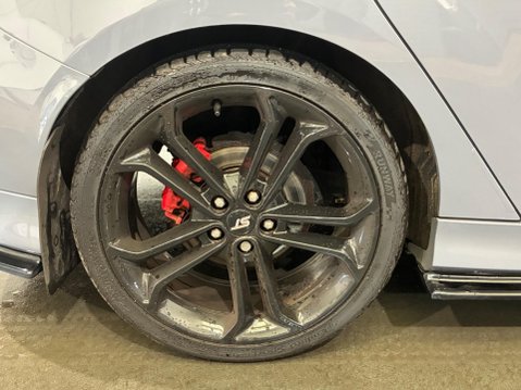 Ford Focus 2.0 TDCi ST-3 Euro 6 (s/s) 5dr 40