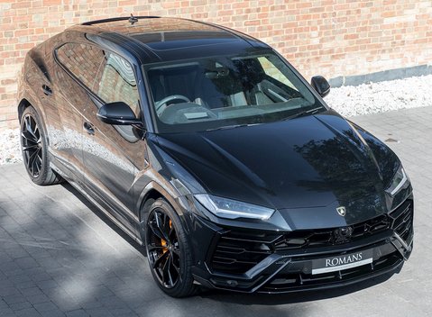Lamborghini Urus 8