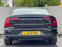 Volvo S90 D4 Momentum Saloon 4dr Diesel Auto Euro 6 (s/s) (1 9
