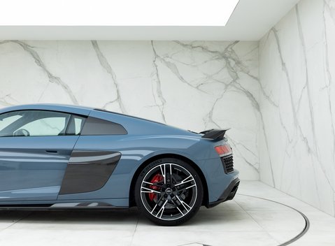 Audi R8 V10 Performance Carbon Black 27