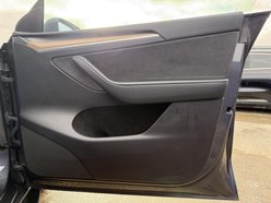Tesla Model Y (Dual Motor) Long Range SUV 5dr Electric Auto 4WDE (384 bhp) 43