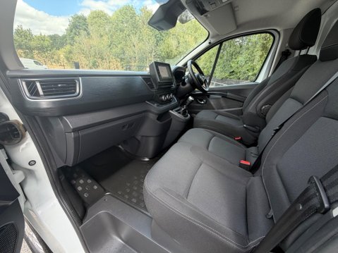 Nissan Primastar DCI TEKNA L1H1 39