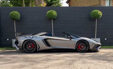 Lamborghini Aventador SV LP 750-4 Roadster 3
