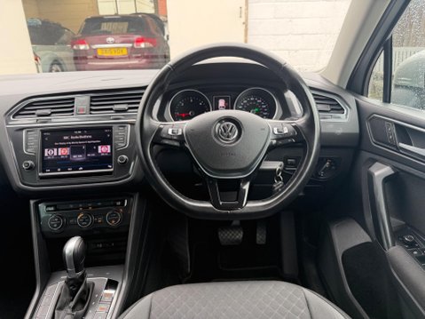 Volkswagen Tiguan 2.0 TDI SE Navigation DSG 4Motion Euro 6 (s/s) 5dr 54