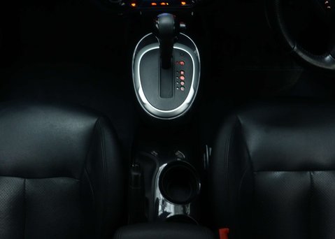 Nissan Juke 1.6 Tekna SUV 5dr Petrol XTRON Euro 6 (117 ps) 21